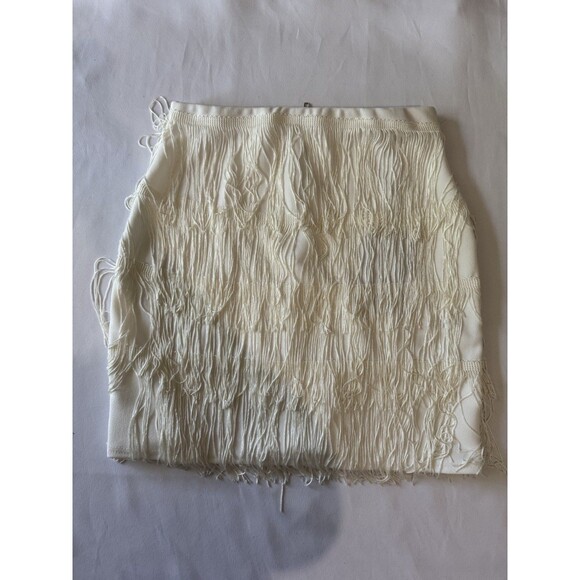 PrettyLittleThing Mini Skirt Womens Size 6 White Tiered Fringe Lined - Picture 1 of 11